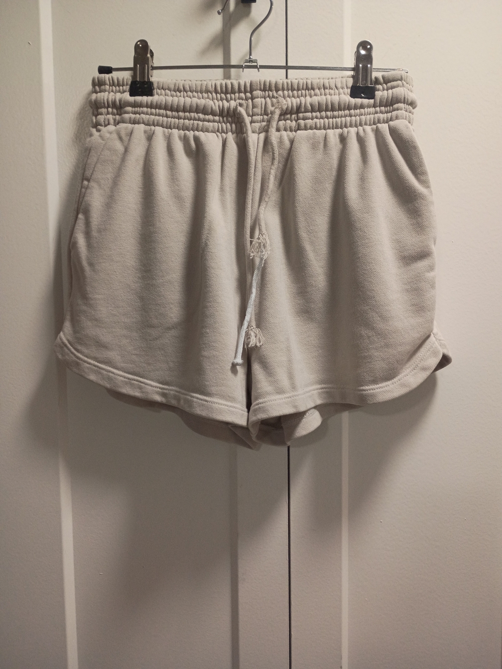 H&M Cream Drawstring Athletic Shorts